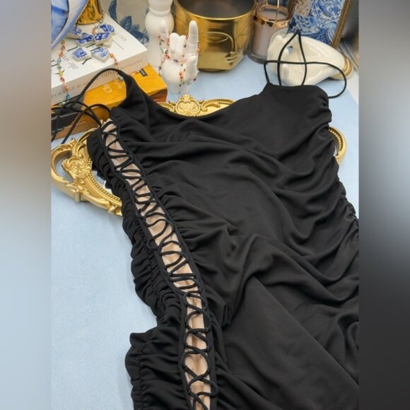 🆕 ALICE + OLIVIA 🧿 NWOT Siriana Ruched Mini Bodycon Dress, Black - Sz 10 - Picture 10 of 14